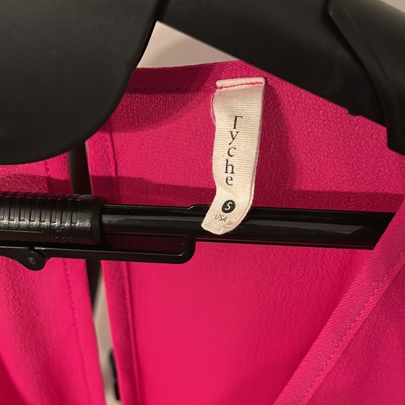 ✨ CLEAR OUT SALE ✨ Tyche Fuchsia Romper - Picture 5 of 6